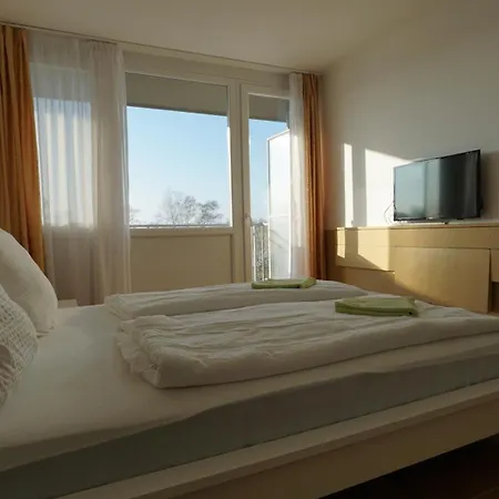Plazs Отель