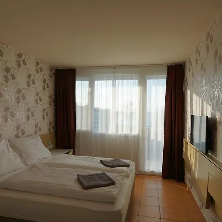 Hotel Plazs