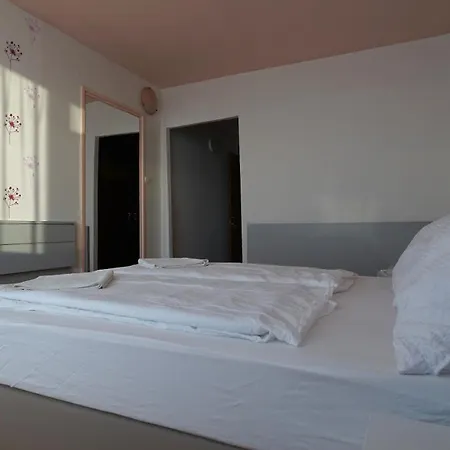 Hotel Plazs